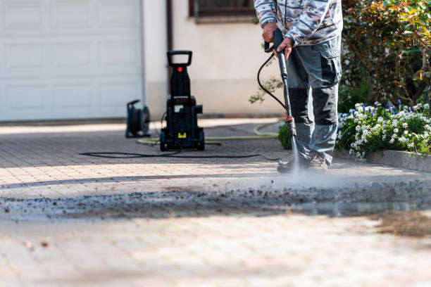 Why Choose Our Certified Pressure Washing Experts for Your Project Needs in Clintwood, VA?